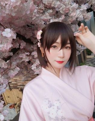 欧美巨乳av女演员_超清在线手机播放