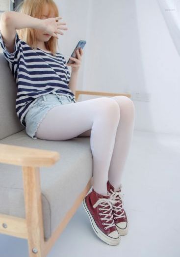 欧美胖女叉开腿露b图_1080P超清在线观看