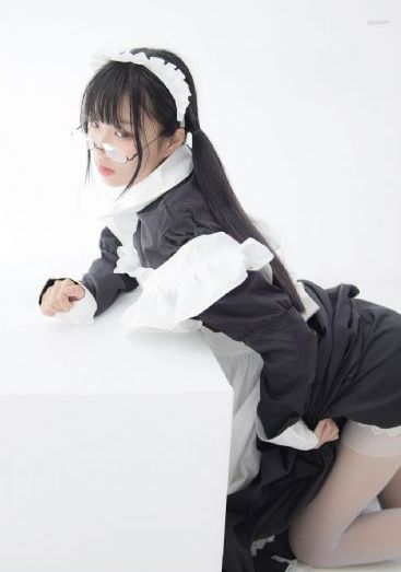 25岁高中生动漫