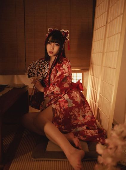 中国人欧美妆容图片_HD神马影院手机在线