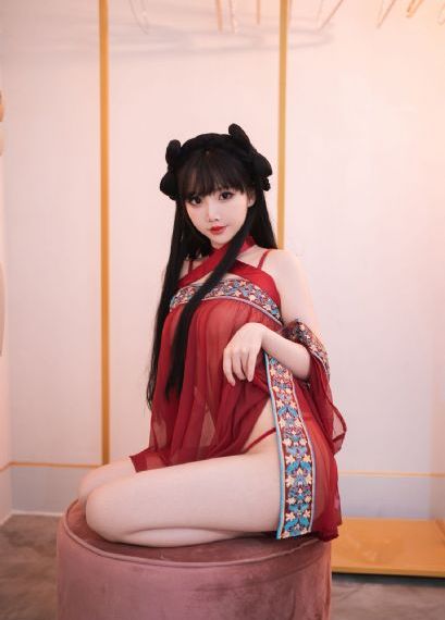 欧美时装走秀合集_720免费播放
