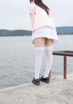欧美小模特丽贝卡_720迅雷电影在线